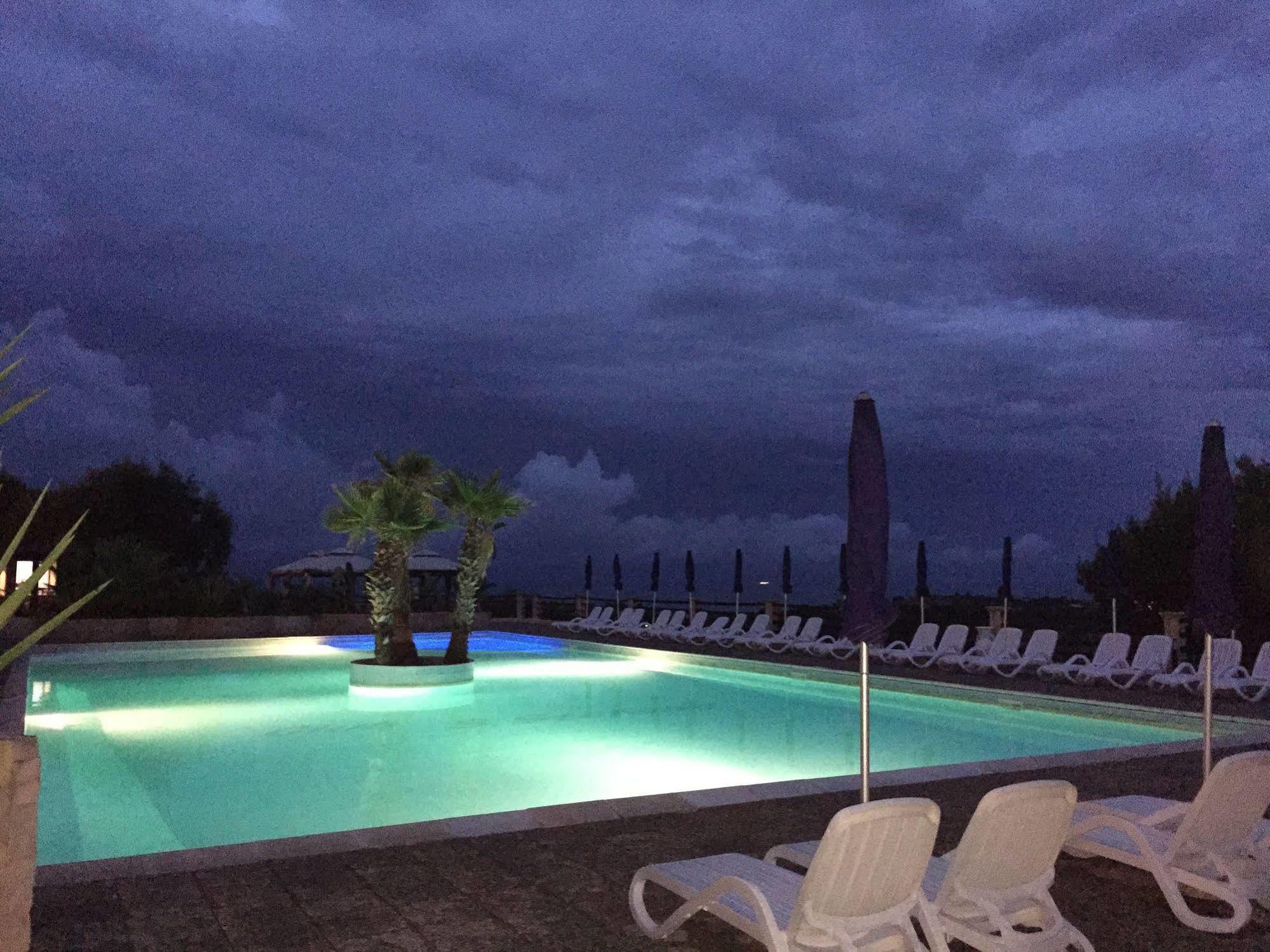 Villaggio Santo Stefano ヴィエステ エクステリア 写真